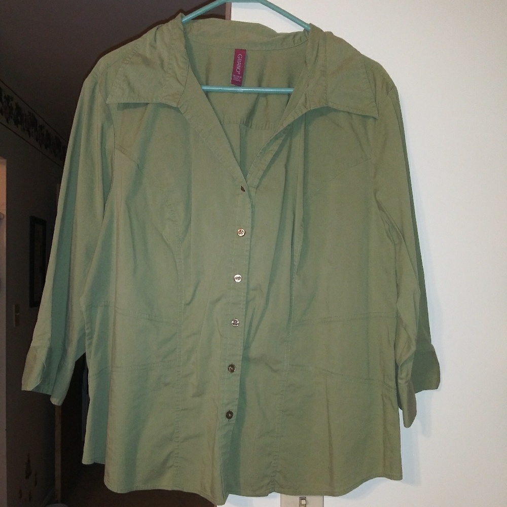 Top - Picture 2 of 2